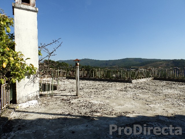 Property near Zêzere