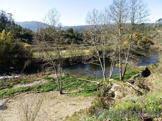 Arganil Riverside farm with registered habitation