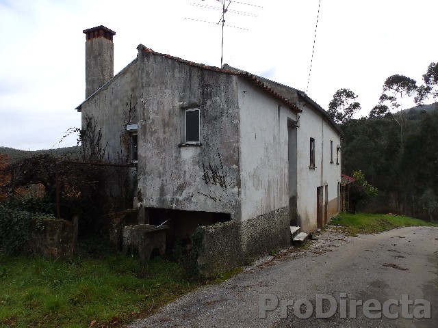 Spacious house in Góis