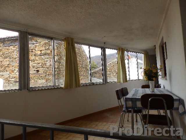 House for sale in Arganil
